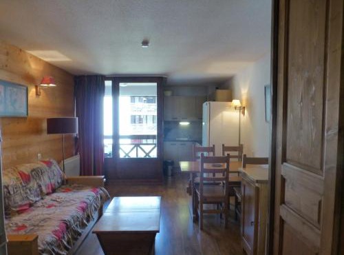Charmant Studio à Brides-les-Bains avec Balcon et WIFI - FR-1-512-48