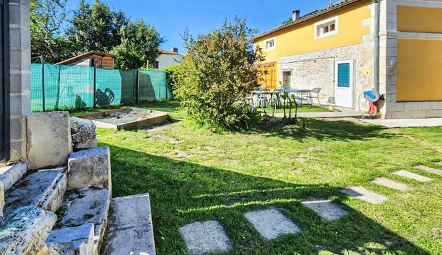 Charmante Maison Avec Piscine