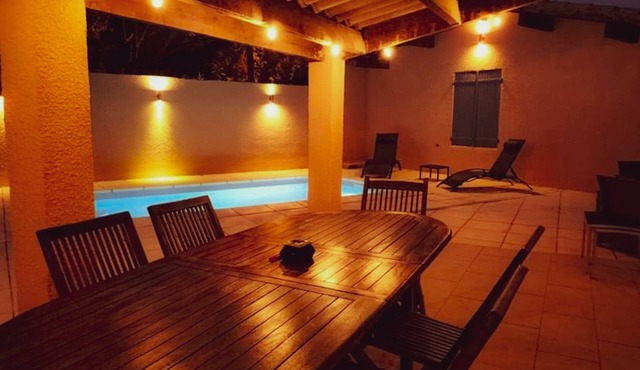 Charmante Villa A Tourbes, pres du Cap D'Agde
