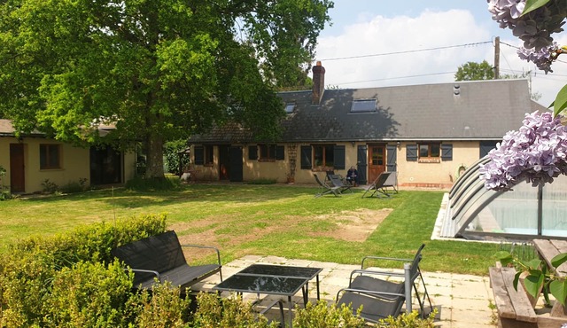 Charming farmhouse with heated indoor swimming pool