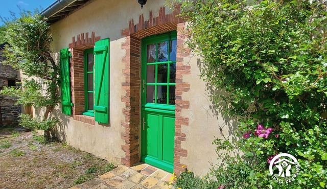 Charming Countryside Home with Large Garden, Near Scenic Trails and Historic Sites