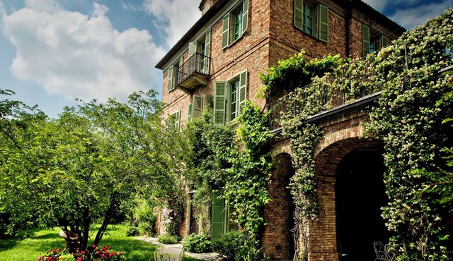Charming historic villa in the Unesco Langhe and Monferrato Wine Region