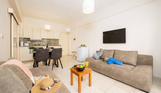 Charming 1-Bedroom Apartment in the heart of Polis - Stephanos Hotel Apartments