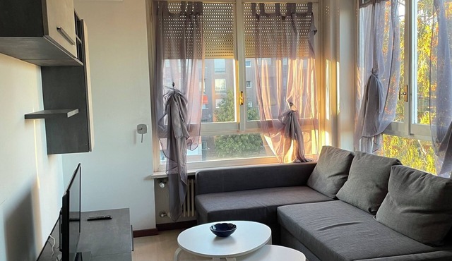 Charming 1-bedroom apartment in tranquil Gallarate with WiFi