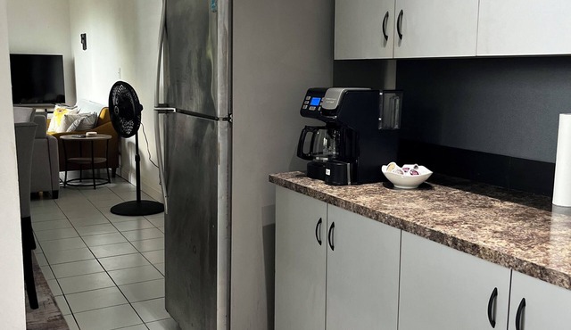 Charming 1-bedroom apartment in vibrant St Thomas with WiFi