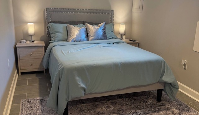 Charming 1-bedroom basement apt with AC in the heart of southeast Washington