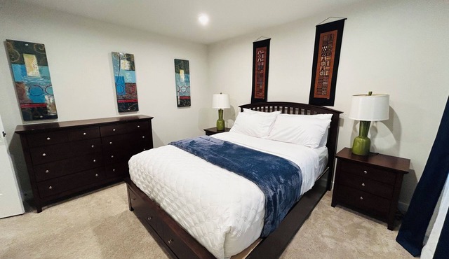 Charming 1-bedroom basement in enjoyable Aberdeen with WiFi, AC