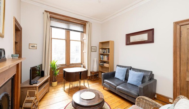 Charming 1-Bedroom Edinburgh City Getaway