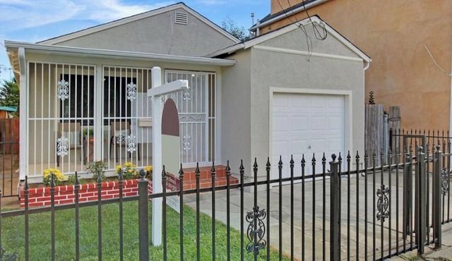 Charming 1-bedroom house with AC, WiFi in delightful San Bruno
