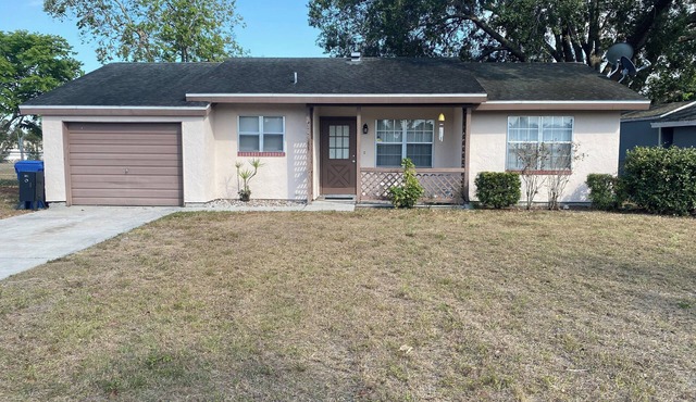 Charming 1-bedroom house in Labelle with WiFi and AC
