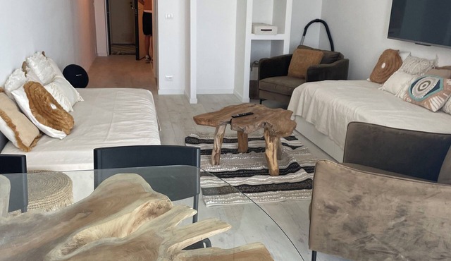 Charming 1-bedroom apartment in lovely Ospedaletti with AC, WiFi