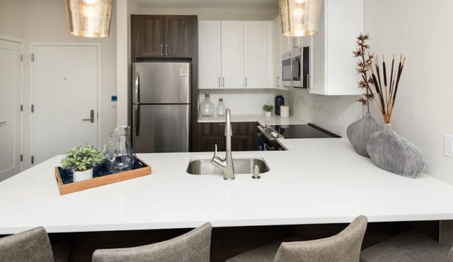 Charming 1-bedroom in Guilderland with AC, WiFi For 55 and up Community