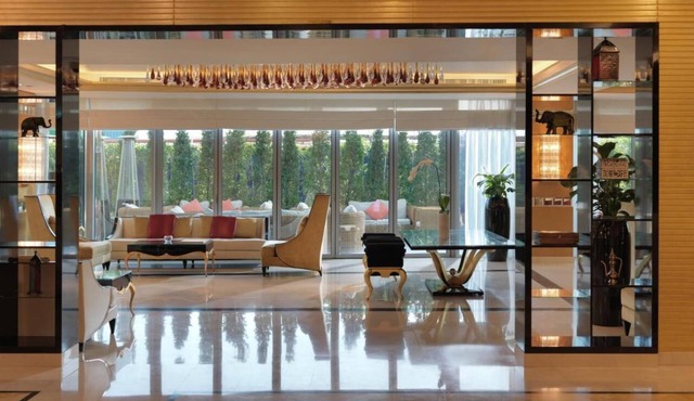 Charming 1 BR Apartment with a fantastic View of The Burj Khalifa