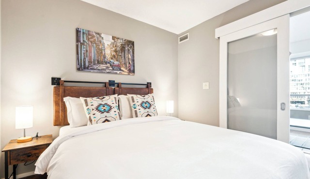 Charming 1-BR Condo in DR Toronto