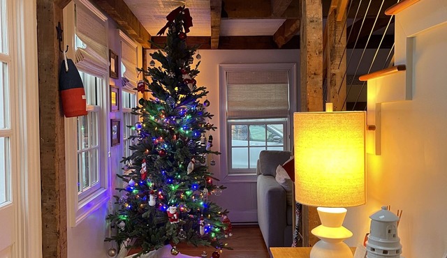 Charming 1796 Frenchmans Cottage in the heart of Kennebunkport and Cape Porpoise