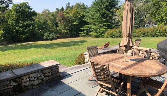 Charming 1870 cape cottage in Litchfield