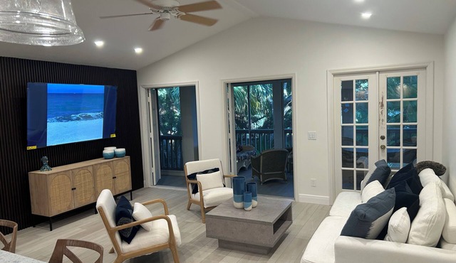 Charming 2/2 Sea Oaks Club Villa: Amentities - Tennis, Beach, Pool & Restaurants