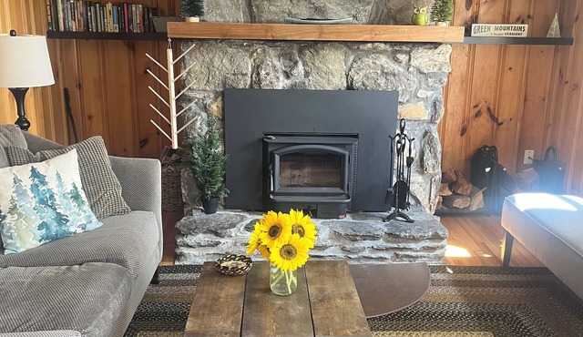 Charming 2 bath/3 bed cabin in Woodford