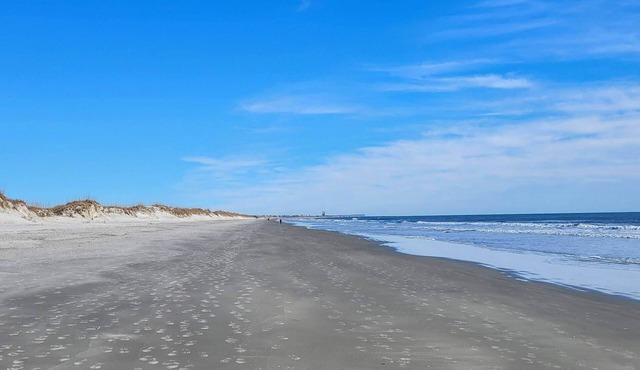 Charming 2-bdrm home in Sunset Beach, walking distance to the Sunset Beach Cir