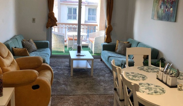 Charming 2-bedroom apartment with AC, WiFi in welcoming Cairo Governorate