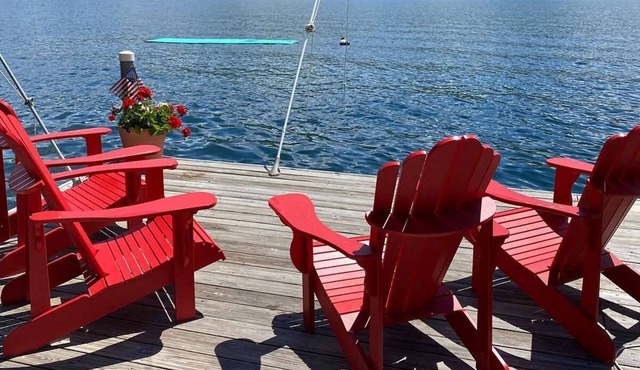 Charming 2 bed cottage in Bolton Landing, NY on lake George
