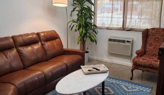 Charming 2-bedroom house in North Lauderdale 20 minutes from beaches