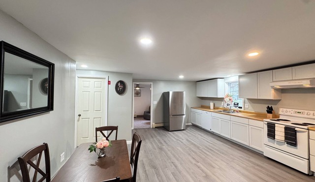 Charming 2-bedroom house near Oswegatchie River in Rensselaer Falls