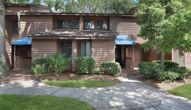Charming, 2-bedroom 2-bath condo in enjoyable St. Simons Island