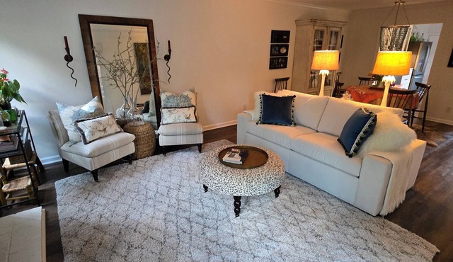 Charming 2-bedroom condo in wonderful Winston-Salem with Designer touches