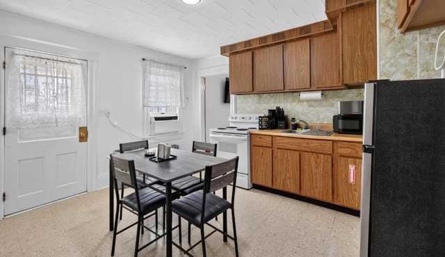 Charming 2-Bedroom, 1-Bath Getaway