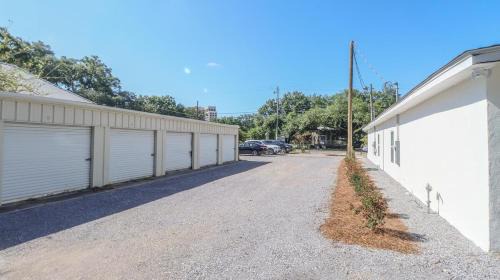 Charming 2 Bedroom, 1 Bath Duplex Just Blocks from the Beautiful Beachfront