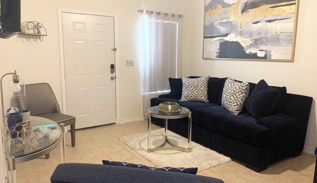 Charming 2-bedroom apartment a stone’s’ throw away from best casino in Texas.