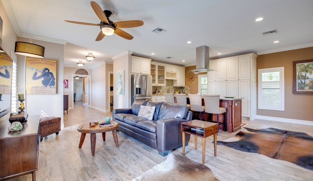 Charming 2-bedroom apartment with AC in beautiful Islamorada