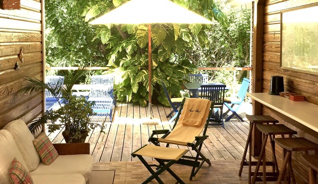 Charming 2 bedroom, 2 bathroom cottage (Covid certified) near beautiful beach