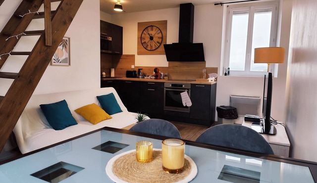 Charming 2-bedroom apartment in pleasant Compiègne with WiFi