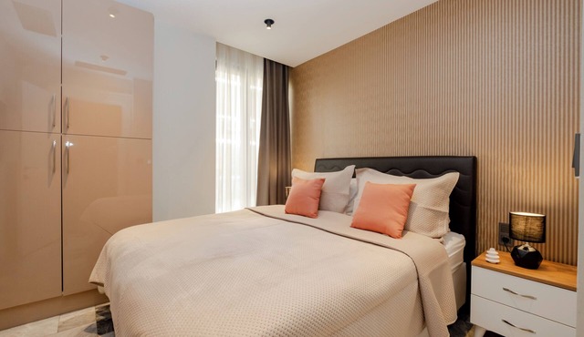 Charming 2-bedroom apartment with elevator in wonderful Istanbul with AC