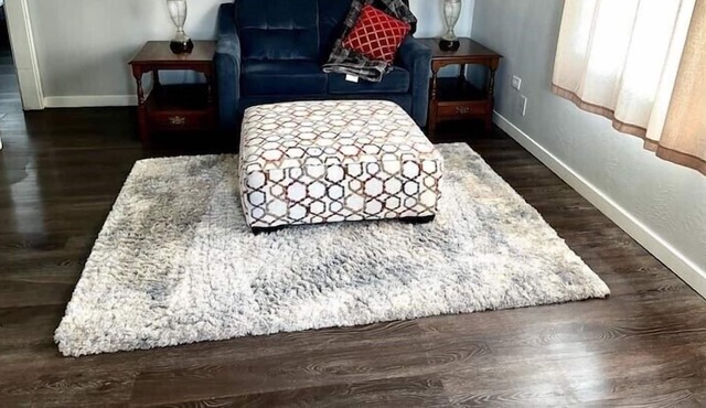Charming 2 Bedroom Apt in Manitowoc!