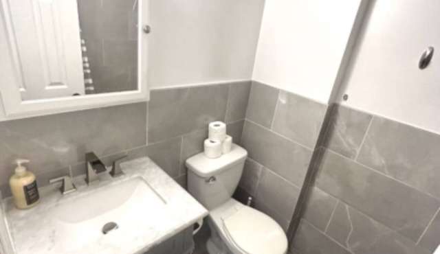 Charming 2-bedroom apartment in lovely Brooklyn, 20mins to Manhattan