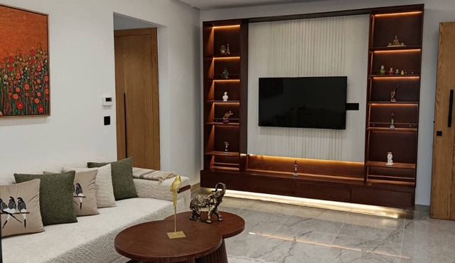 Charming 2-bedroom Apartment in Tunis With City Views