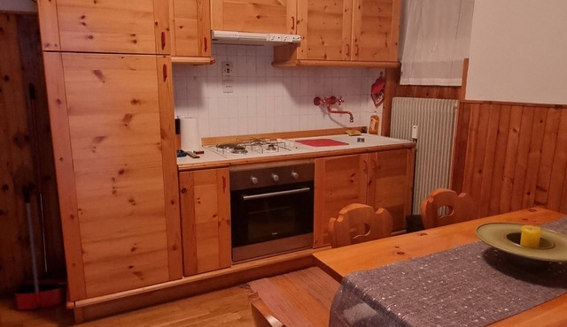 Charming 2-bedroom apartment in Norge with WiFi access
