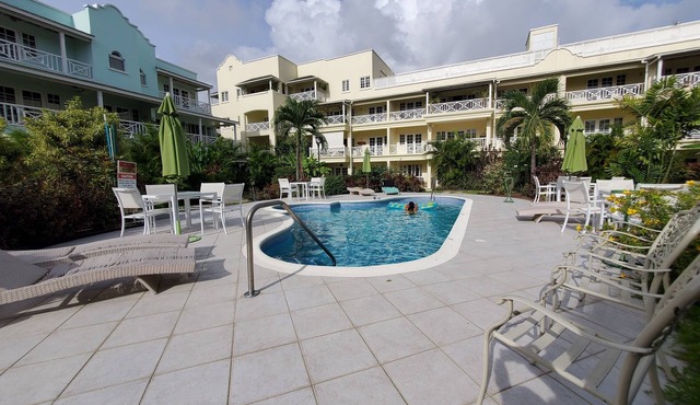 Charming 2-bedroom condo in fabulous Hastings area
