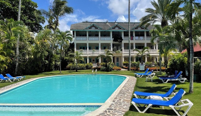 Charming 2-bedroom ocean front condo in wonderful Las Terrenas
