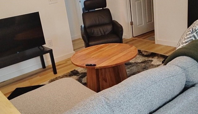 Charming 2-bedroom house with AC, WiFi in serene Prospect