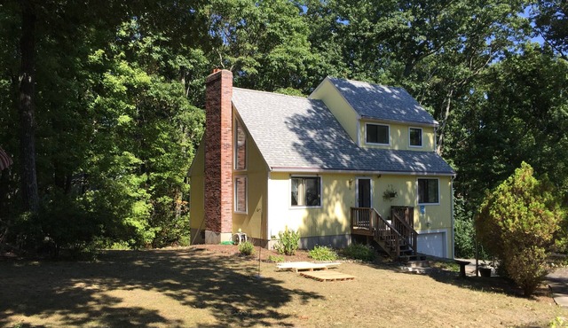 Charming 2-bedroom house in enjoyable Ashland