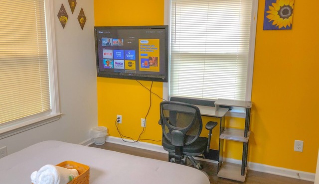 Charming 2-bedroom house with WiFi and AC in terrific Atlanta