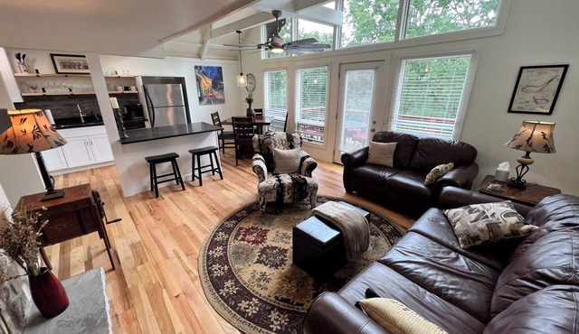 Charming 2-bedroom house with AC, WiFi in the Sky Valley Country Club.