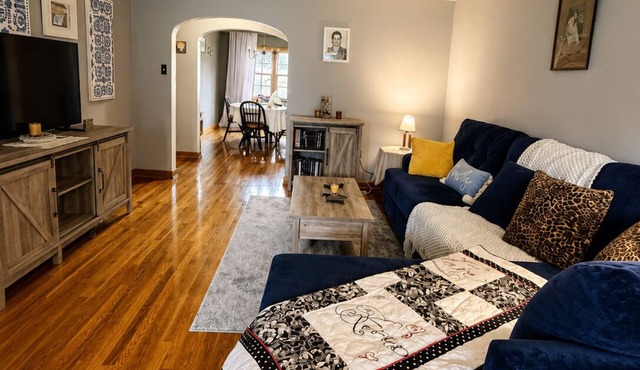 Charming 2-Bedroom Single-Floor Home in Quiet Johnstown Neighborhood