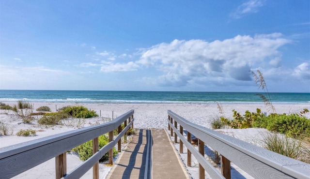 Charming 2 Bedroom Sea Oats - 237 in Boca Grande, perfect for a relaxing getaway.