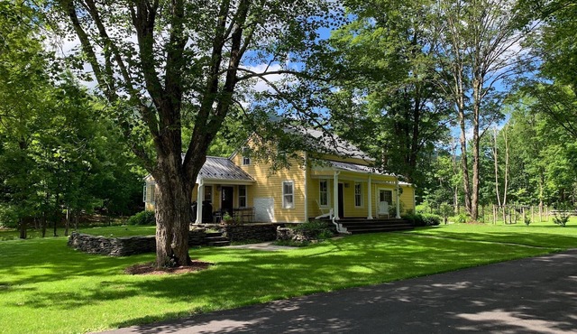 Charming 2-bedroom cottage on private 4 acres with modern amenities