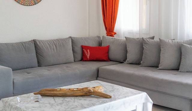 Charming 2-bedroom villa with AC and WiFi in brilliant Muğla